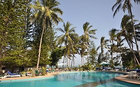 Kilifi Bay Beach Resort  4* Kenya